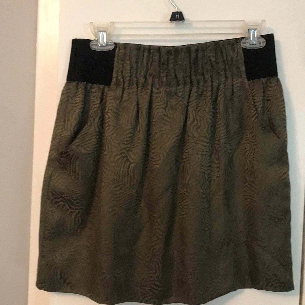 High waisted skirt